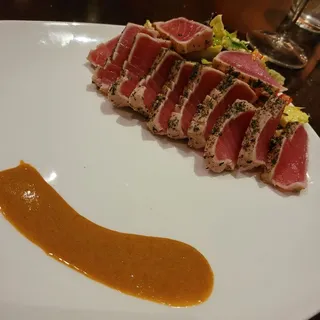 Seared Ahi Tuna*