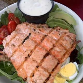 Grilled Salmon Salad