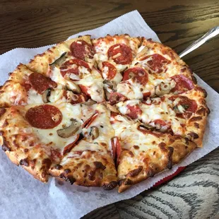 Personal thick crust pizza