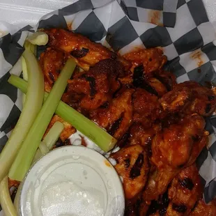 FU Daytona Wings