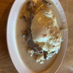 Loco moco with county gravy