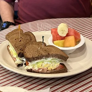 Eggs salad sandwich