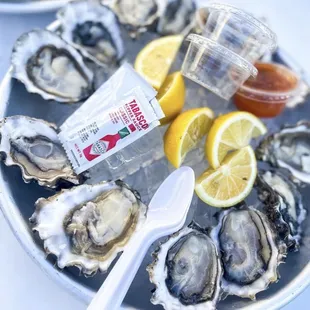 HH OYSTERS IG: @_lifewithjenn_