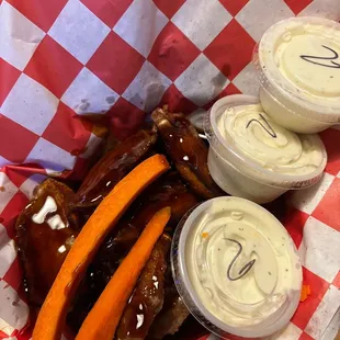Teriyaki wings and fries (10) w/ extra ranch