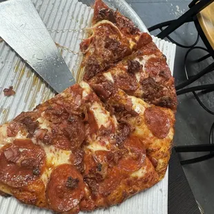 food, pizza
