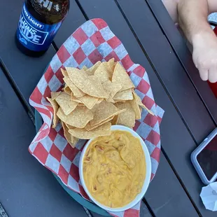 CHIPS &amp; QUESO