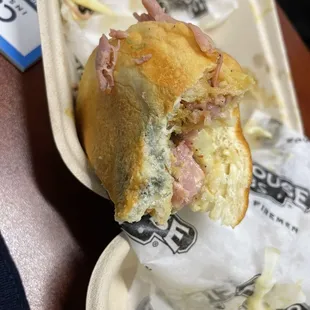 Molded bun
