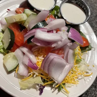 Side salad with extra ranch!  Great salad!!!!