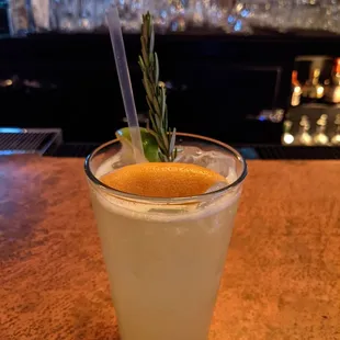 Rosemary Greyhound, a yummy drink!