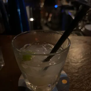 This bar was simple and fire!  Wade came in clutch with the Gimlet! Let him make the menu lol
