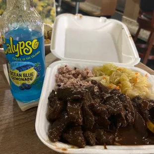 EXCELLENT FOOD. This is the pepper steak. The Owner is polite and Very attentive!