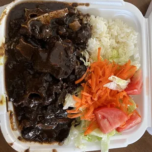 Oxtail Stew with white rice and salad