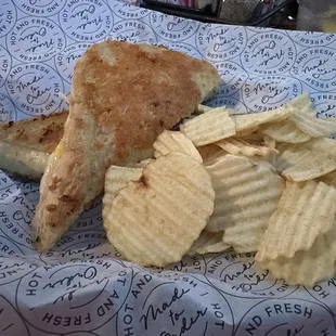 Ultimate Grilled Cheese Sandwich&amp; chips