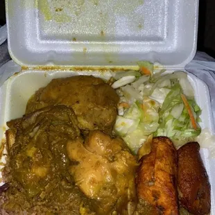 Curry Chicken, Rice&amp;Beans, Cabbage, Plantains