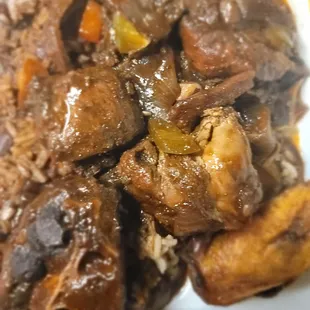 Brown Stew Chicken w/an Oxtail to taste