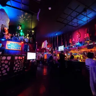 Inside/ decor (halloween weekend)