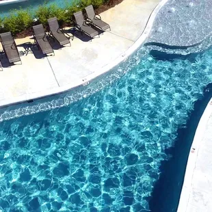 Family pool in the center of lazy river (open April - October).