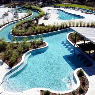 Lazy river (open April - October).
