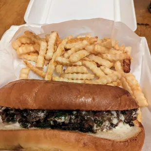 I was very unsatisfied with the chicken shawarma so they made me a Philly cheesesteak instead. Happy customer