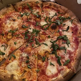 Large 14&quot; Margherita Pizza