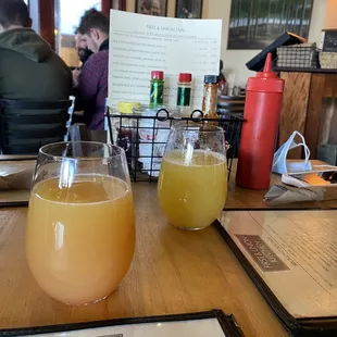 Mega mimosa