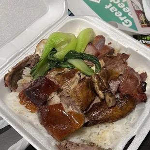 308. Char siu, chicken and roast duck with rice
