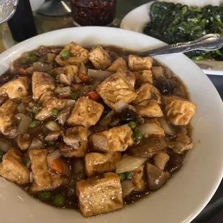 Soup With Vegi, Tofu & Pork