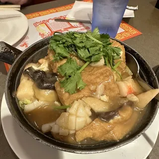 Seafood Hotpot