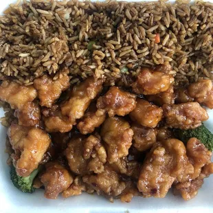 SC20. General Tso&apos;s Chicken Combo