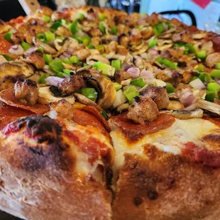 Large Combo Pizza