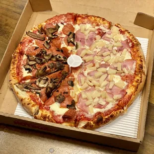 Large (1/2 Pepperoni &amp; Mushroom, 1/2 Canadian Bacon &amp; Pineapple)