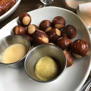 Pretzel Bites