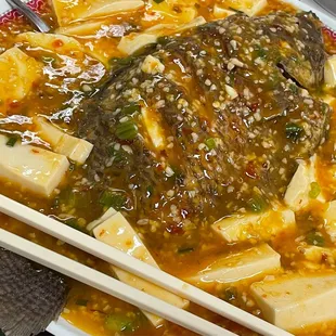 Fish in garlic sauce