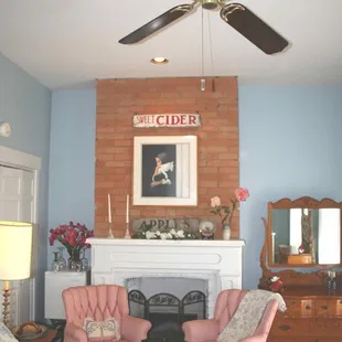 Rooms are spacious with queen-sized beds and private baths. Wifi, DVD,TV,VCR, CD, fridge, phone, ceiling fans and more.