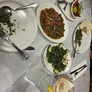 Egyptian Beans, salad, nan,