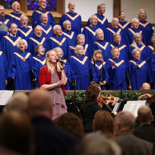 Our Classic Worship Service is led by our Choir - Big Blue. Join us at 8:30 and 10am on Sundays.