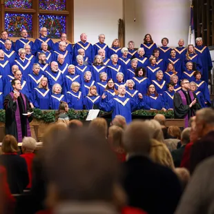 Our classic worship services are led by our choir and musicians.