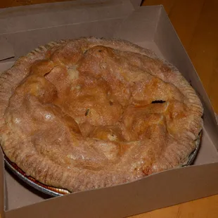 Traditional Apple Pie!! Excellent!!(keepsmilingphoto.com)