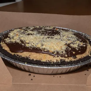 Chocolate Peanut Butter Pie!!! Thirty Dollars worth of Pure Delight!!! (keepsmilingphoto.com)