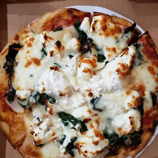 Cute little pizza! Looks better than tastes, but can&apos;t beat the $7 price.