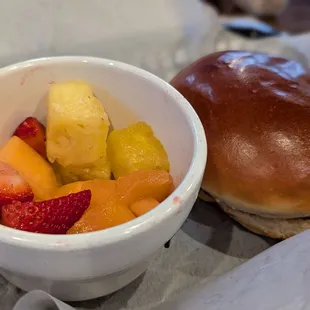 Kids cheeseburger with fruit
