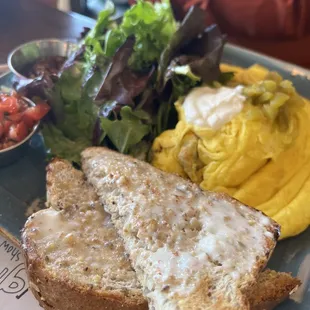 Chile chorizo omelet