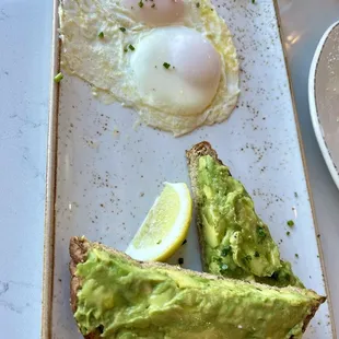 Avocado toast