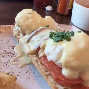 Eggs Benedict