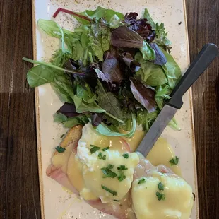 Eggs Benedict