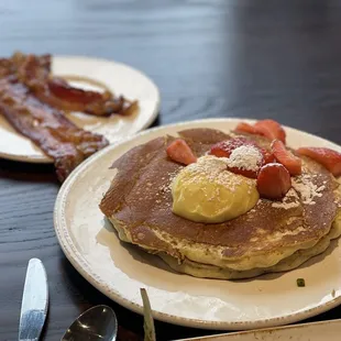 Lemon ricotta pancakes, amazing!