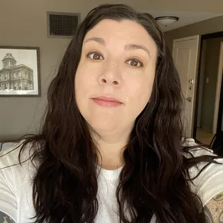 Stefanie T.
