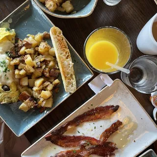 Fresh, Seasoned Potatoes