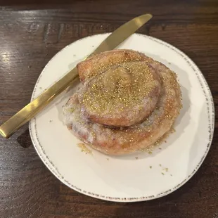 Stay Golden Cinnamon Roll