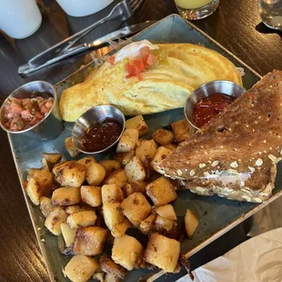 Chorizo omelette..... wonderful!!?